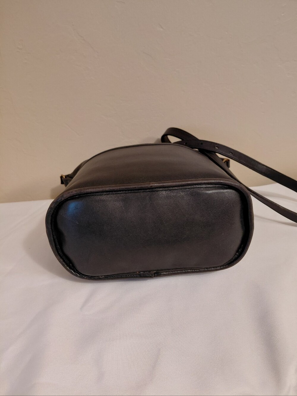 Coach Vintage Bleecker Bucket Bag, Black Leather. - Picture 9 of 15